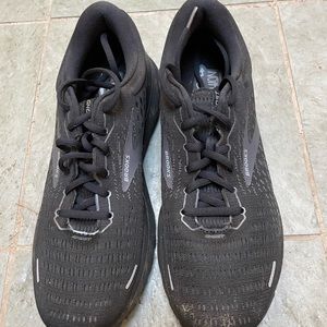 Brooks Ghost 13 men’s size 12